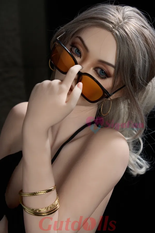 lovedoll Yuri-2 claudia