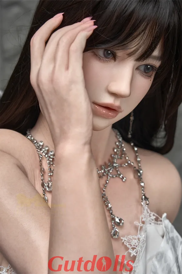 Nikita lovedoll claudia
