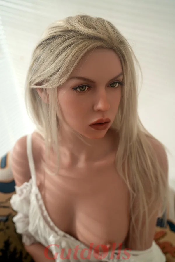 dolly Hanna sex puppe