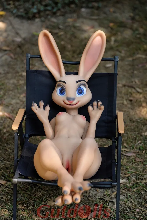 titten masturbator C-Cup Lebhafte Schönheit