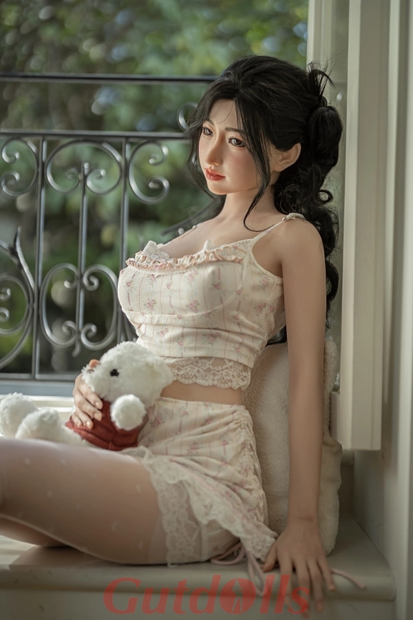 sexdoll Yufan-2 caprice premium Eine Zarte Feminine Aura