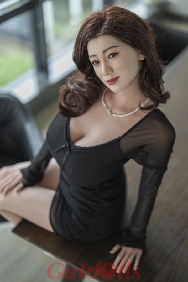 Reifer Charme doll4me club Hao-2