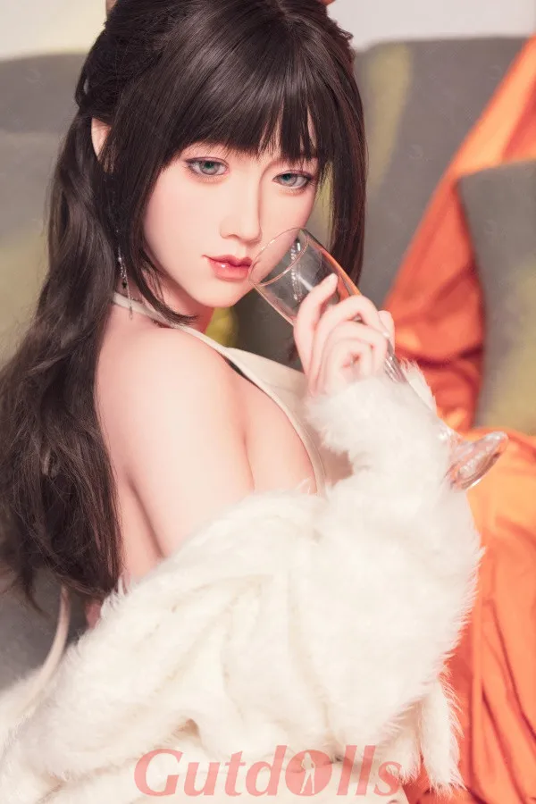 xy colo doll