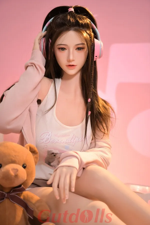 xy colo doll