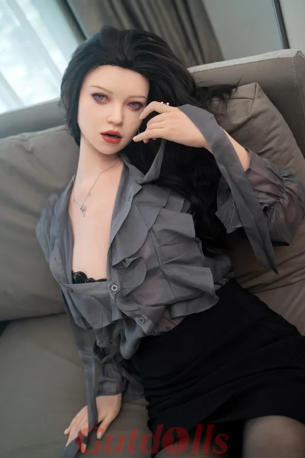 luxury 165cm F-Cup sex dolls Elegantes Temperament