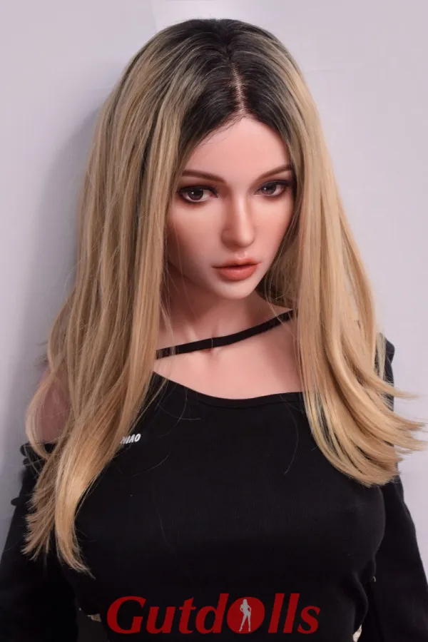 hidoll sexdoll lvanka Ricci