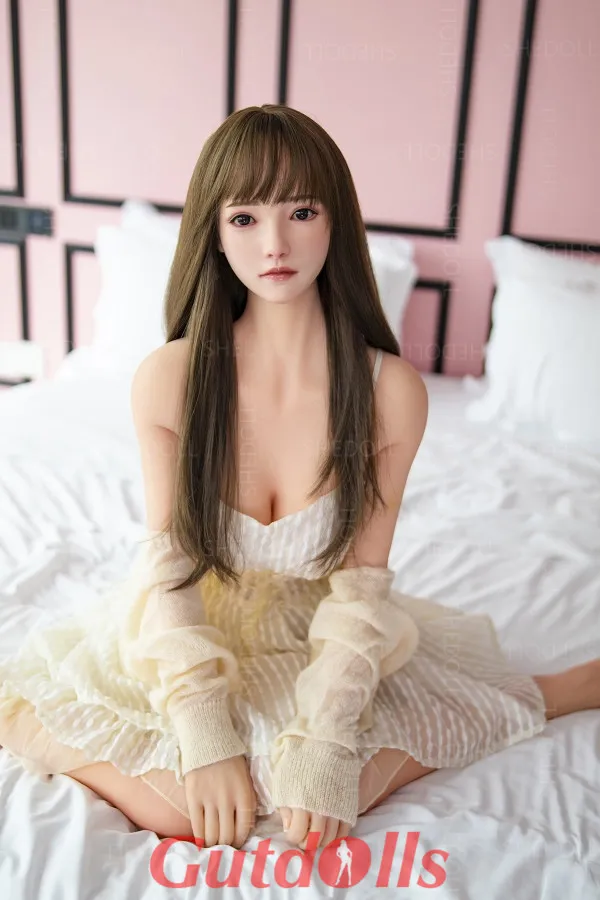 ultra realistic Rose sex doll