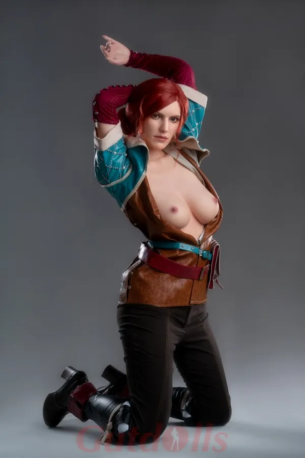 rothaarige elfe Triss