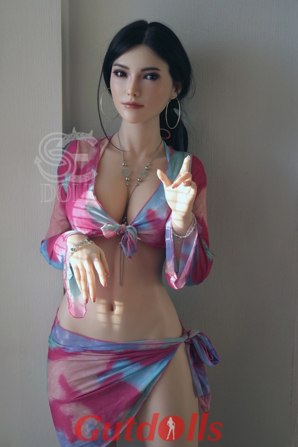 Regina.I erotic dolls