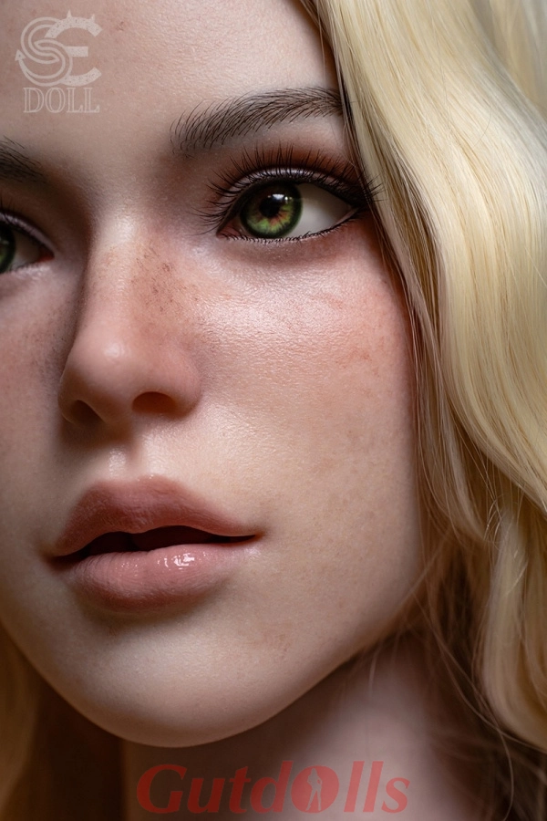 Sophia Lane.A mini silikon sexpuppe