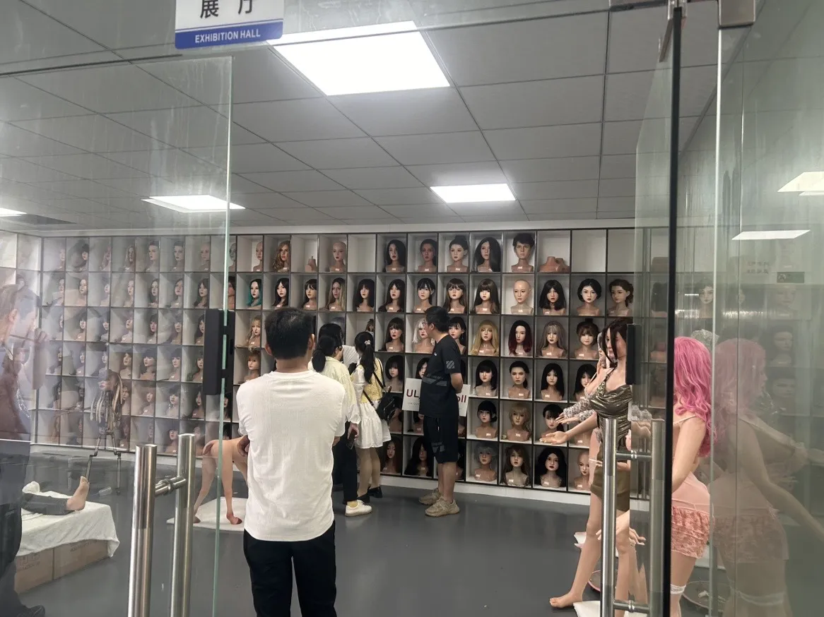 Showroom-3