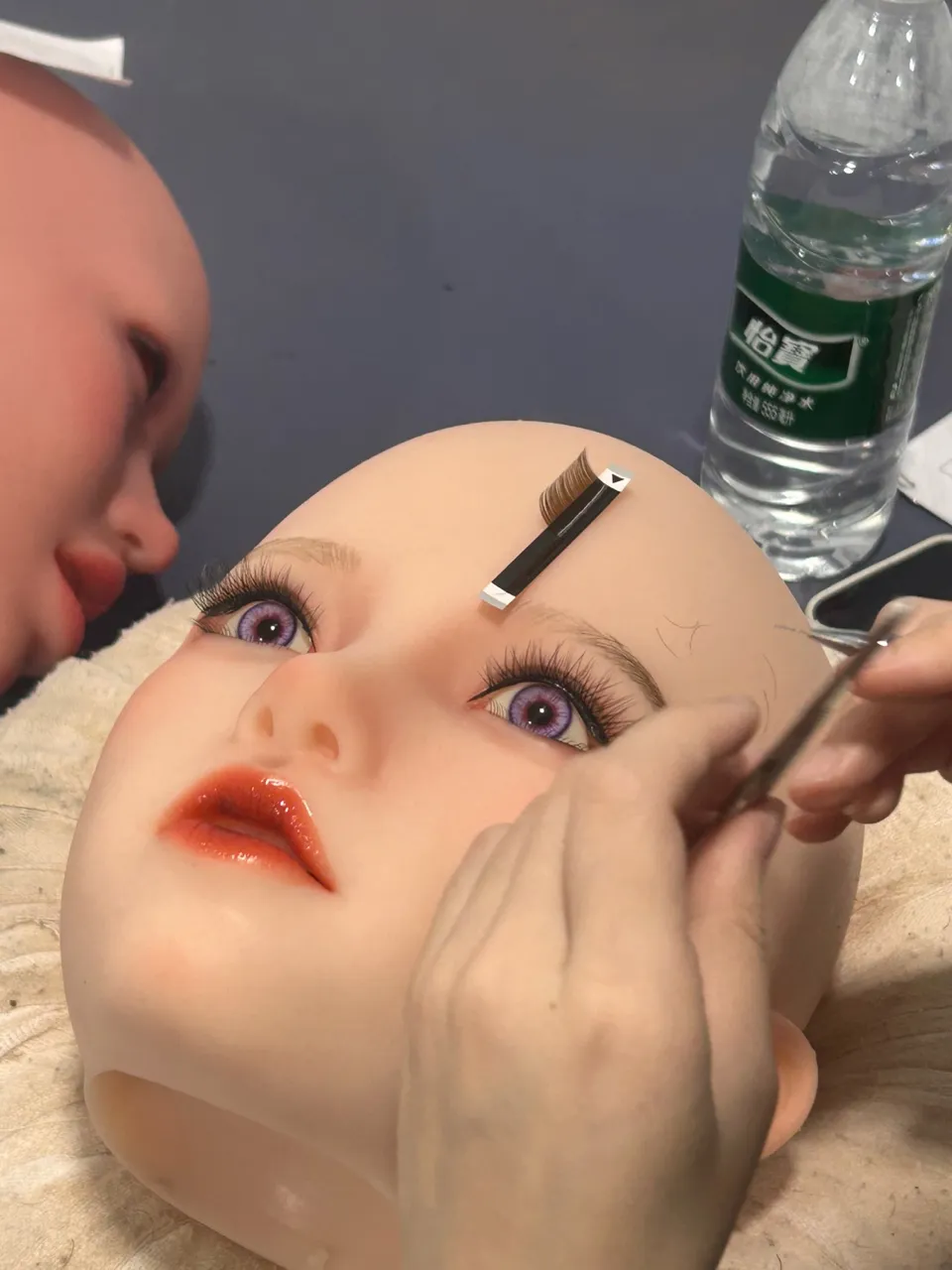 eyebrow-transplant-4