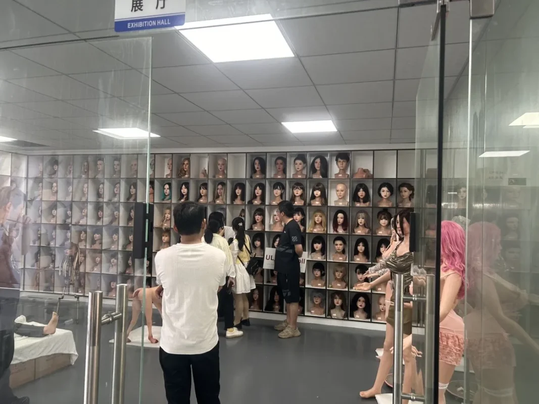 Showroom-3