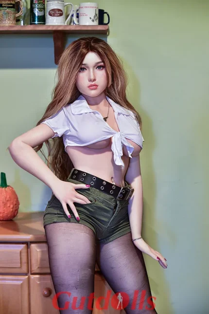 Keena - Pralles Gesäß 165cm