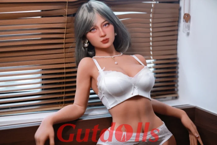 EF4+51-Torso Dunkle cleaning a EFAY doll