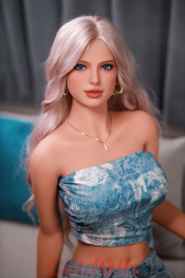 Flora Floracatgirl Fire doll Flora Floracatgirl Fire doll