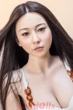 sexpuppe wird Mengxi gefickt