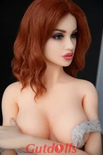 Mesedolls Aida wird gefickt
