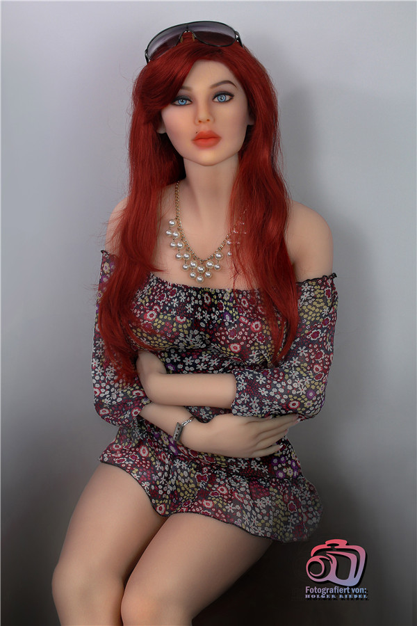 sexpuppe wird gefickt sexpuppe wird gefickt