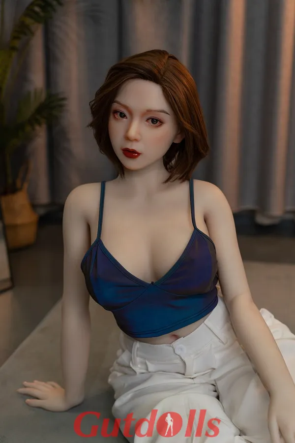 sexpuppe wird gefickt sexpuppe wird gefickt