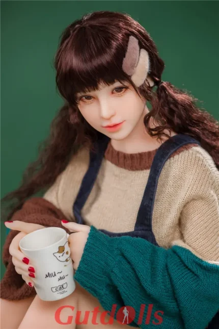 cleaning a Irontech doll