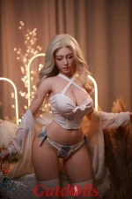 sexpuppe wird MeiMei gefickt