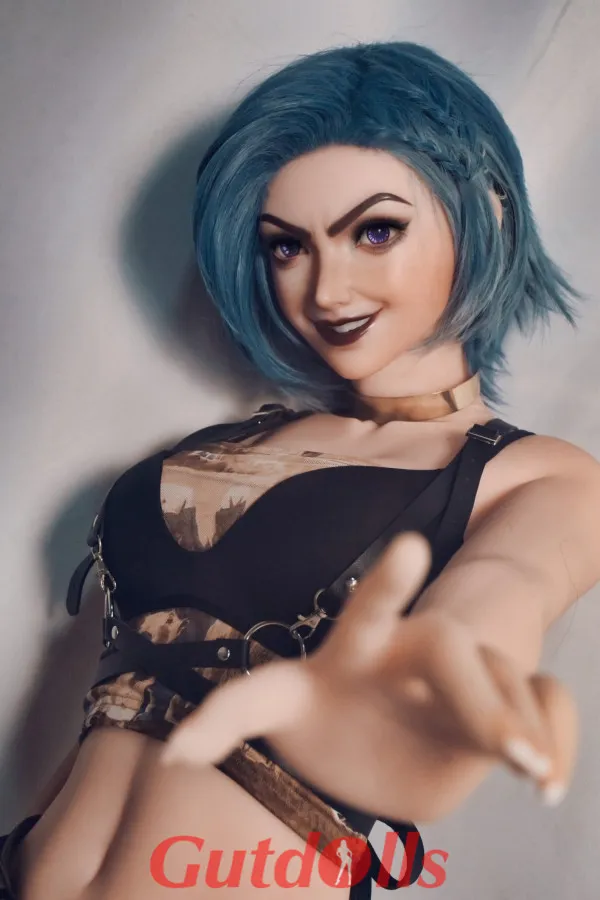 sexpuppe kinsley Clark wird gefickt sexpuppe kinsley Clark wird gefickt