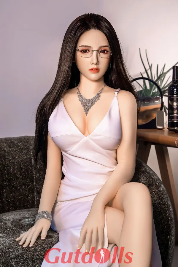 Ilinka bordelle shop sexpuppe Ilinka bordelle shop sexpuppe