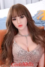 sexpuppe wird Leonie gefickt