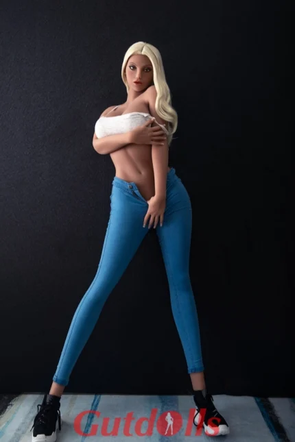 sexdoll Ursuline caprice premium Deutscher pflegeostar Männlich